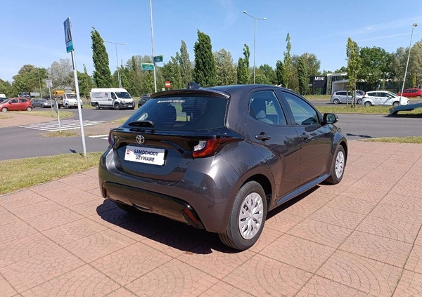 Toyota Yaris cena 72900 przebieg: 62048, rok produkcji 2021 z Police małe 79